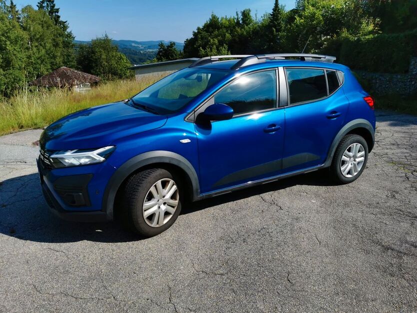 Dacia Sandero 25.000 km 13.700 € Untergriesbach 94107