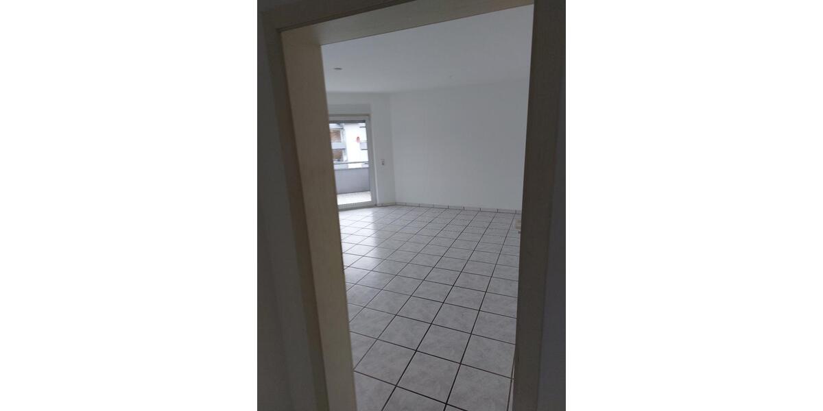 Etagenwohnung Kirkel - 3 Zimmer, 82 m&sup2;, 190.000&euro; | Angebot:26591648