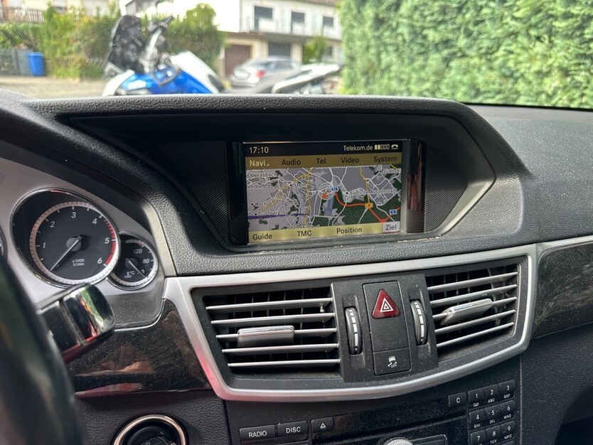 E 300