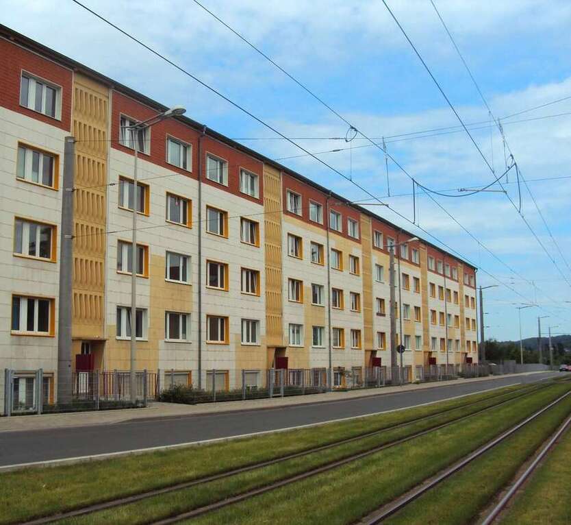 Wohnung zum Mieten in Gera 130,63 € 23.75 m²
