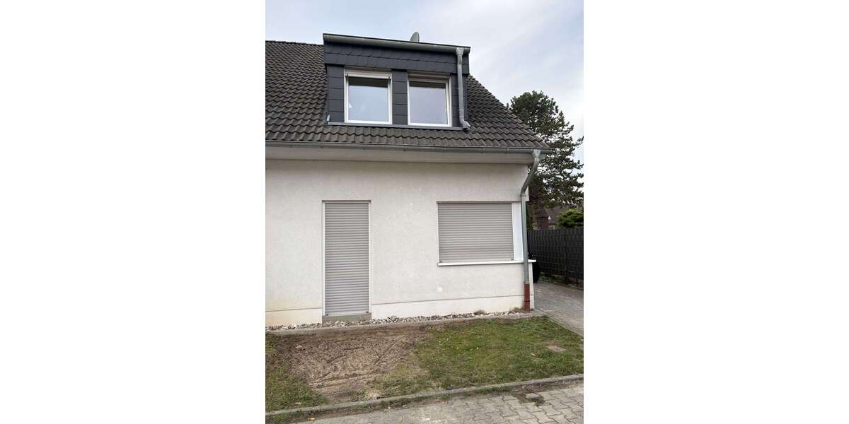 Haus zum Mieten in Krefeld 1.500 € 122.65 m² 5 zimmer