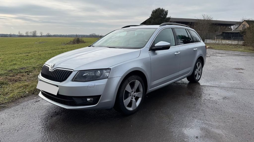 Skoda Octavia 115.250 km 11.990 &euro; Berlin 13599