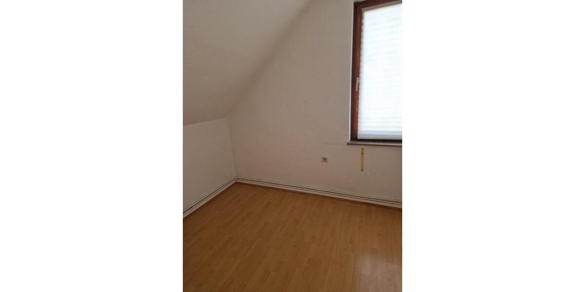 Dachgeschoßwohnung Bremen Findorff - 2.5 Zimmer, 53 m&sup2;, 180.000&euro; | Angebot:26124171