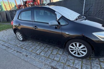 Toyota Auris 195.000 km 2.600 &euro; Augsburg 86154