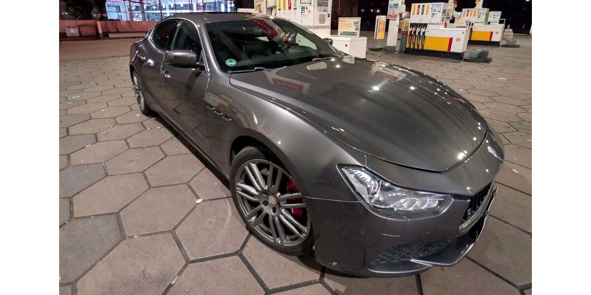 Maserati Ghibli 132.000 km 20.999 &euro; Berlin 13437