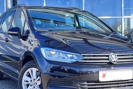 VW Touran 19.500 km 29.591 &euro; Dessau direkt an der A9 06842