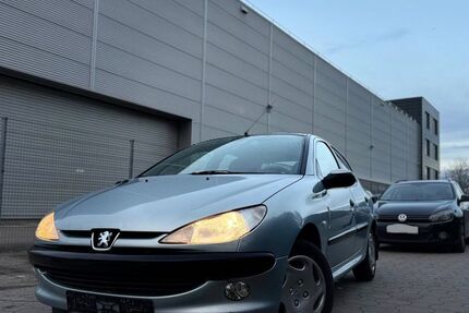 Peugeot 206 108.000 km 2.500 &euro; Hamburg 21107