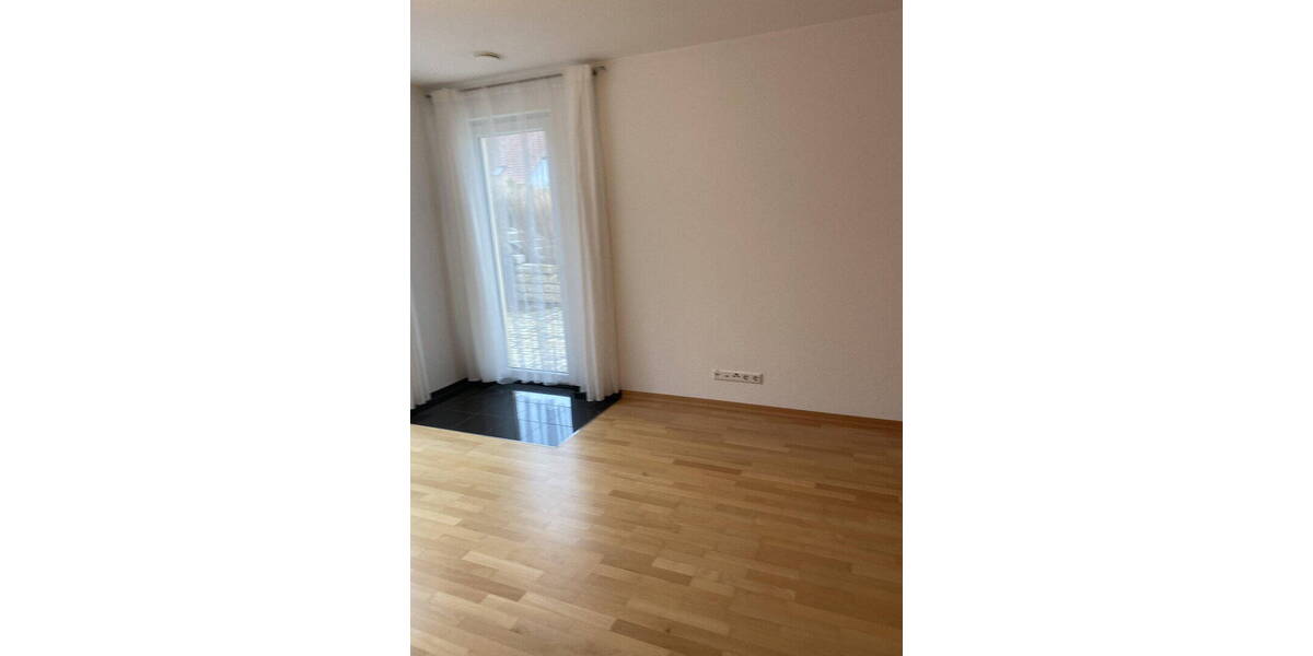 Etagenwohnung Ilsfeld Helfenberg - 2 Zimmer, 66 m&sup2;, 870&euro; | Angebot:26531352