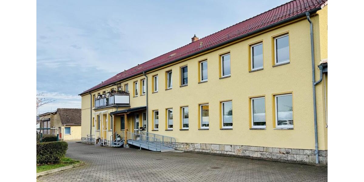 Attraktive Gewerbe- und Büroeinheit in verkehrsgünstiger Lage zimmer