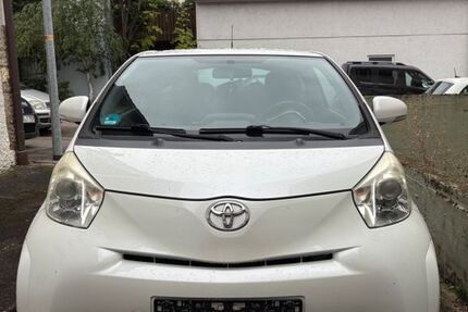 Toyota IQ
