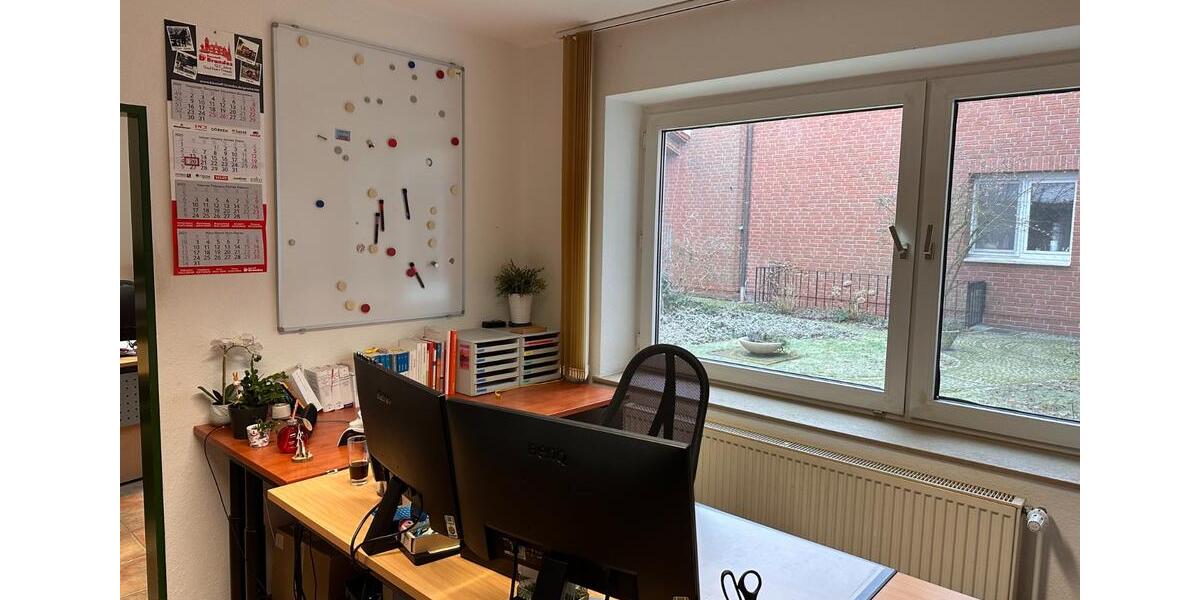 Moderne Büroräume mit eigenem Eingang und optionalen Lagerflächen in ruhiger Lage - Tülau zimmer