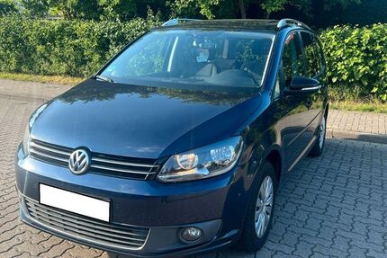 VW Touran 227.090 km 5.700 &euro; Buxtehude 21614
