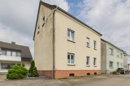 MFH mit Altbau-Charme und Sanierungsbedarf attraktives Projekt für Handwerker und Individualisten