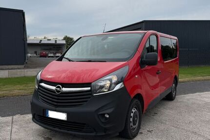 Opel Vivaro 194.000 km 10.200 &euro; Werl 59457