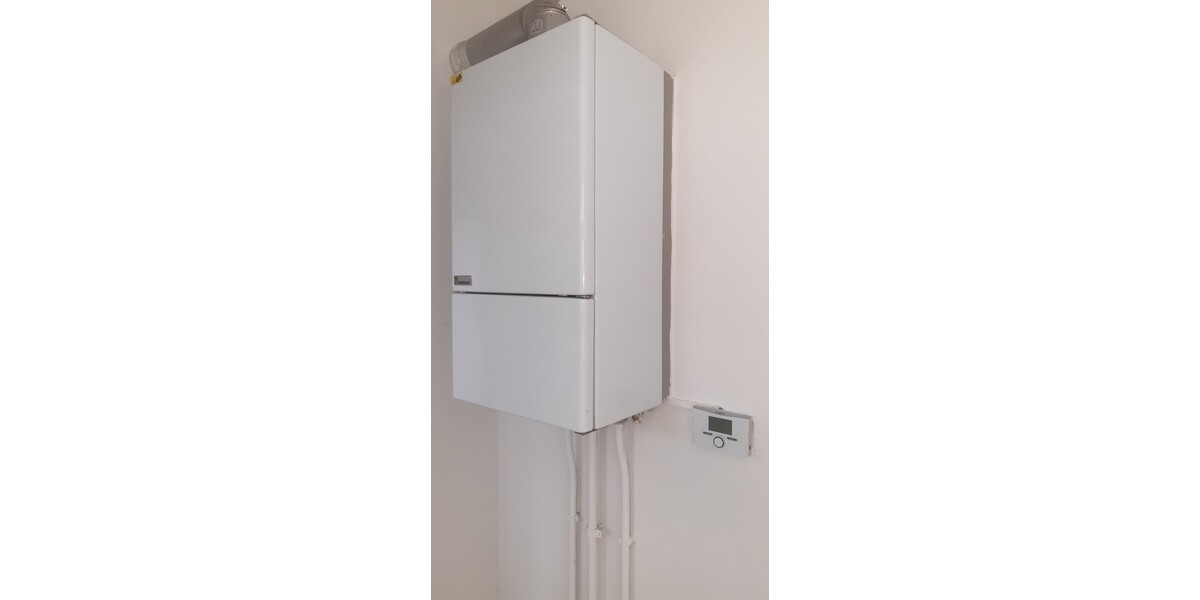 WG-Wohnung mit 4-Zimmern, 2.OG mit 2 Bädern und 2 Küchen in Gera 4 zimmer