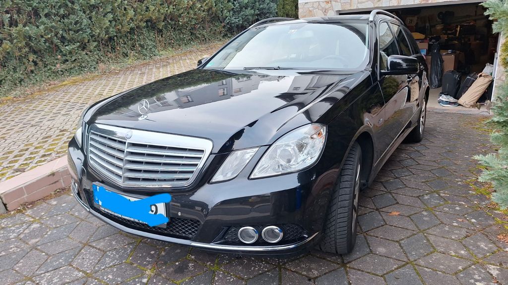 Mercedes-Benz E 200 204.000 km 8.900 &euro; Koblenz 56075