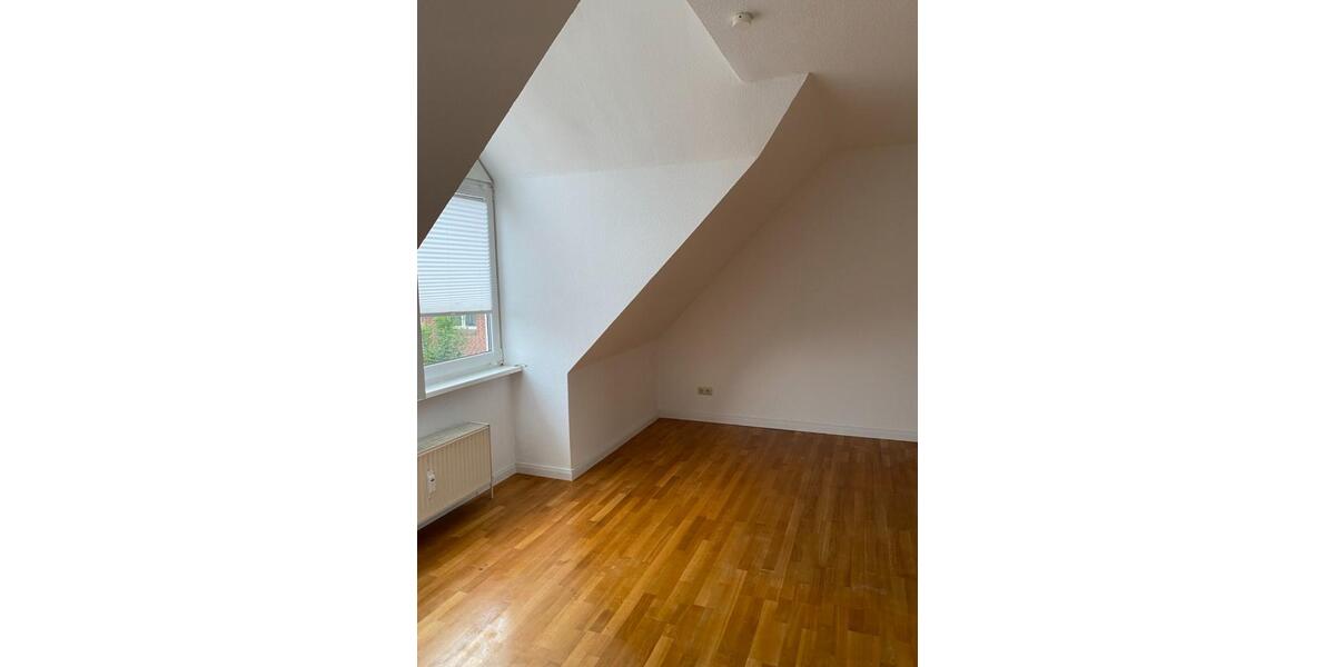 Dachgeschoßwohnung Bad Segeberg - 2 Zimmer, 40 m&sup2;, 700&euro; | Angebot:25398041