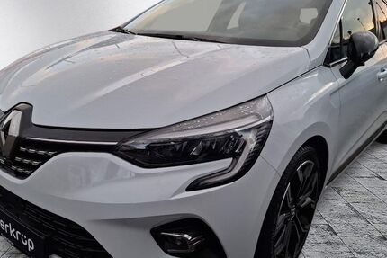 Renault Clio 15.300 km 16.890 &euro; Bad Oldesloe 23843