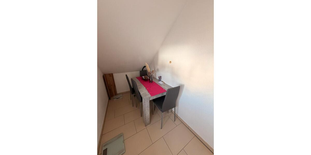 Dachgeschoßwohnung Attendorn - 2 Zimmer, 54 m&sup2;, 1.200&euro; | Angebot:26110151