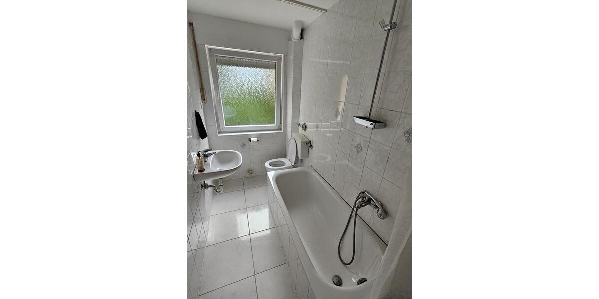 Etagenwohnung Friedberg - 3.5 Zimmer, 66 m&sup2;, 1.100&euro; | Angebot:25286824