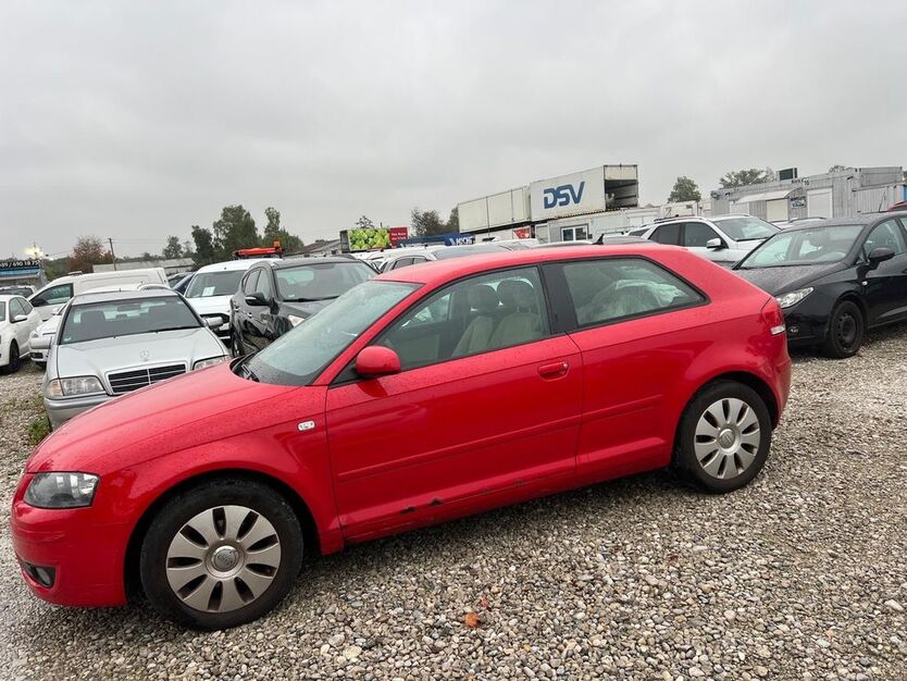 Audi A3 250.000 km 2.500 € München 81829