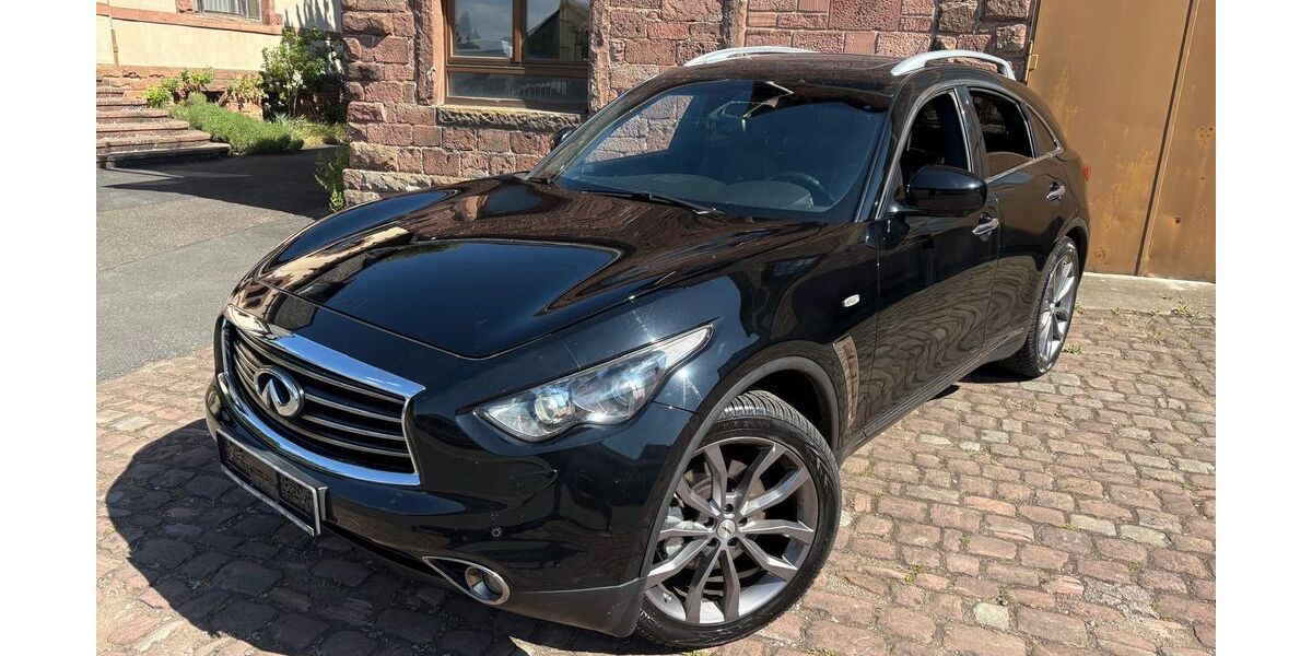 INFINITI FX 100.062 km 12.999 &euro; Freudenberg 97896