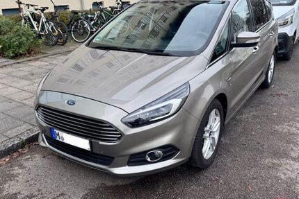 Ford S-Max 112.000 km 17.000 € München 81377