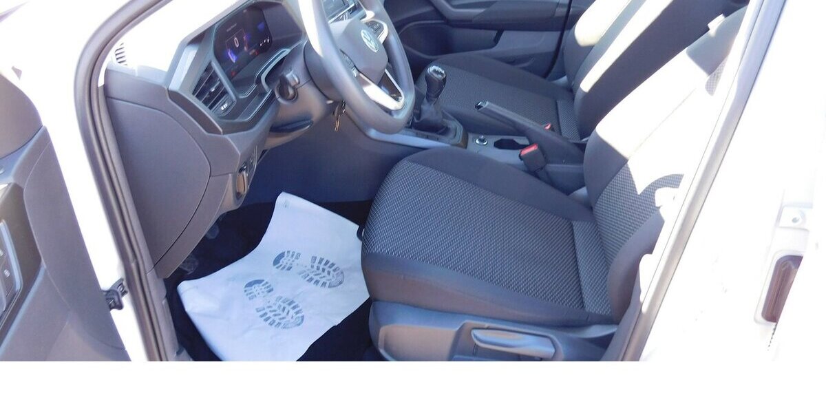 VW Taigo 1.0 TSI BMT Klima Radio 28.300 km 15.690 &euro; Vordorf 38533