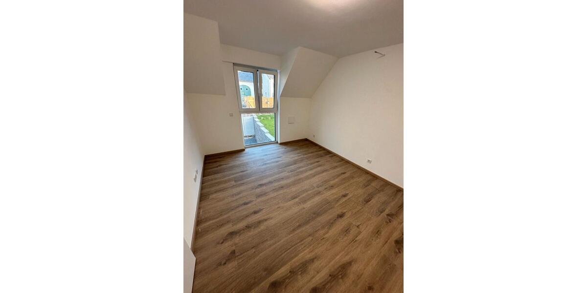 Maisonettenwohnung Osburg - 3.5 Zimmer, 130 m&sup2;, 1.300&euro; | Angebot:26636352