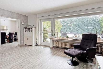 Großzügiges Wohnhaus mit vielseitiger Nutzung und privatem Garten! 6 zimmer