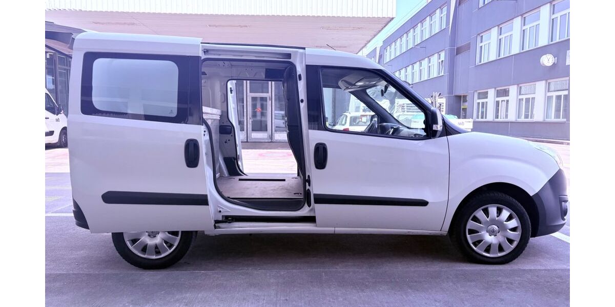 Opel Combo 54.000 km 8.000 &euro; Waldshut-Tiengen 79761