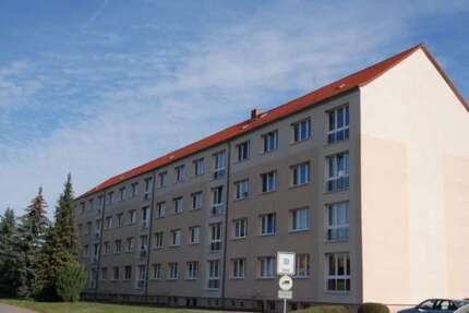 Wohnung Arzberg - 3 Zimmer, 65 m&sup2;, 375&euro; | Angebot:26186274