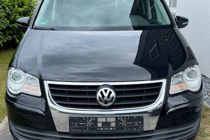 VW Touran 212.390 km 4.300 € Warder bei Neumünster 24646