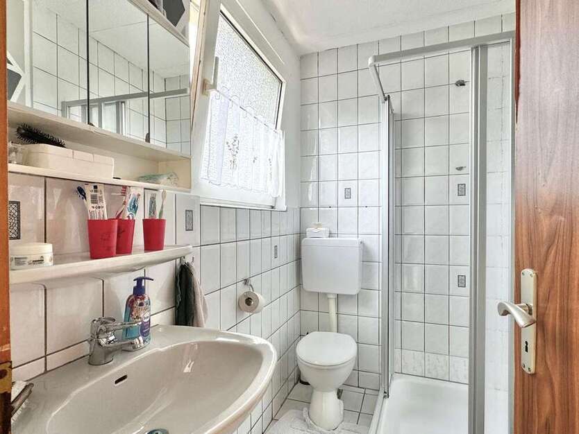 Wohnung zum Kaufen in Düsseldorf 399.000 € 117.5 m²