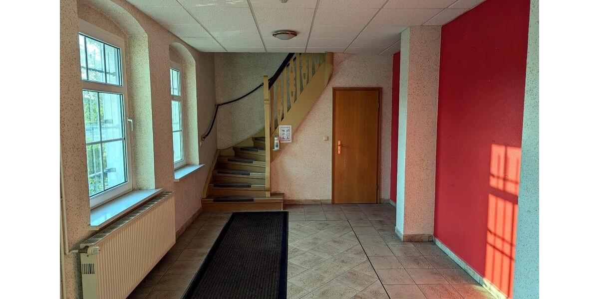 Einfamilienhaus Gröditz - 8 Zimmer, 419 m&sup2;, 160.000&euro; | Angebot:17486069