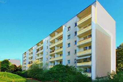 Wohnung Zwickau Neuplanitz - 1 Zimmer, 33 m&sup2;, 205&euro; | Angebot:26030512