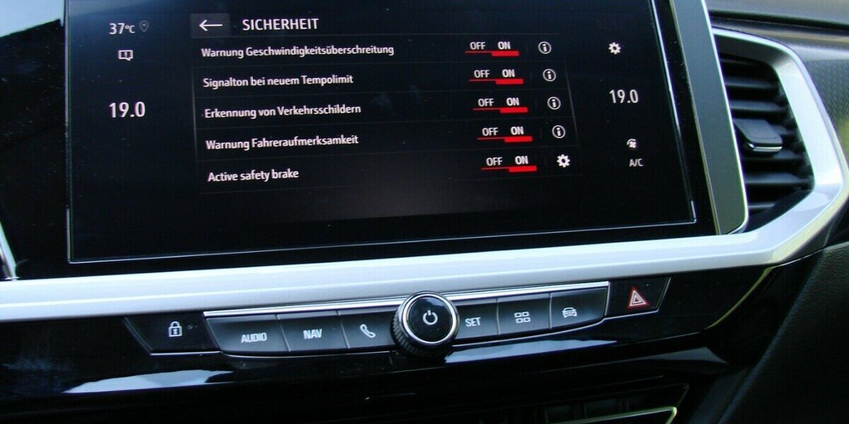 Opel Grandland X 1.2 Turbo GS Hybrid ACC IntelliLux 360 21.321 km 24.480 &euro; Falkensee 14612