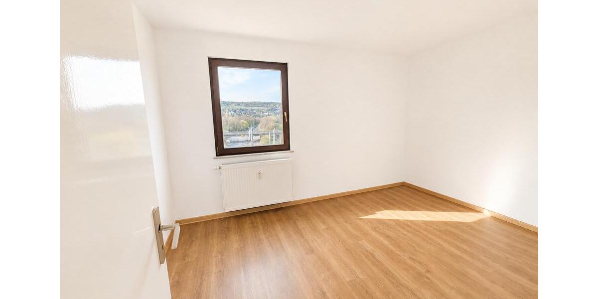 Etagenwohnung Würzburg Heuchelhof - 3 Zimmer, 81 m&sup2;, 1.130&euro; | Angebot:26619266