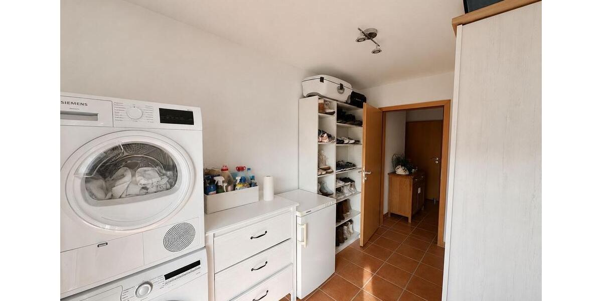 Dachgeschoßwohnung Westerstede - 3 Zimmer, 98 m&sup2;, 960&euro; | Angebot:26599586