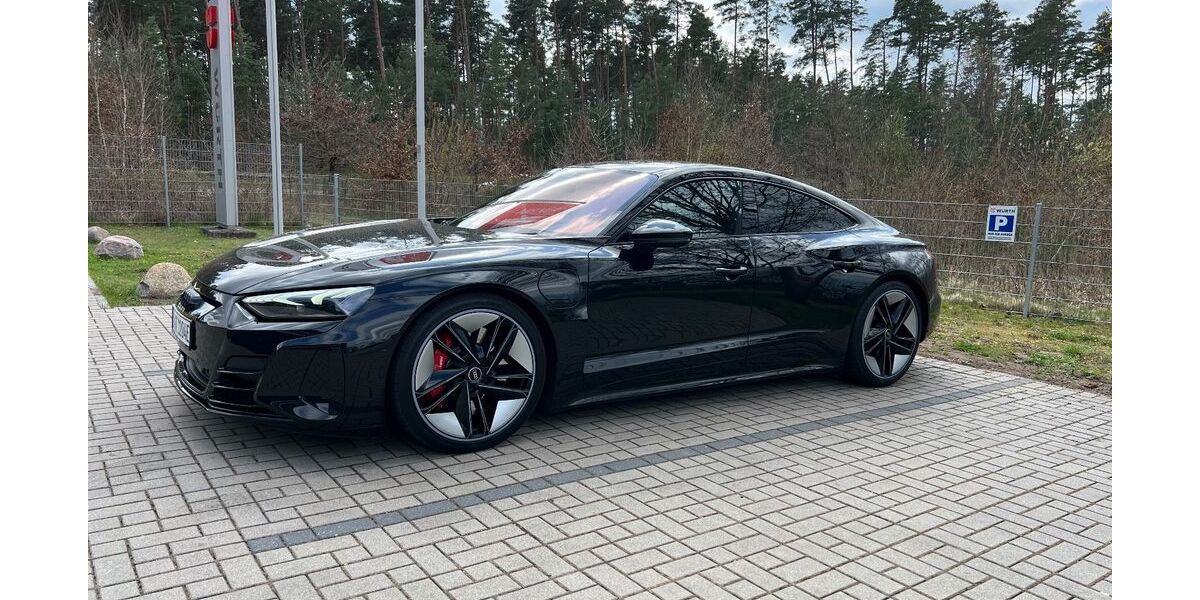 Audi RS e-tron GT 62.000 km 64.000 &euro; Nürnberg 90471