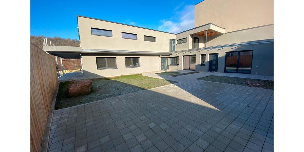 Barrierefreie Wohnung mit Terrasse, Carport in Wertheim-Hofgarten 2 zimmer