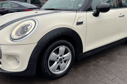 Mini Cooper 123.020 km 10.900 &euro; Moormerland 26802