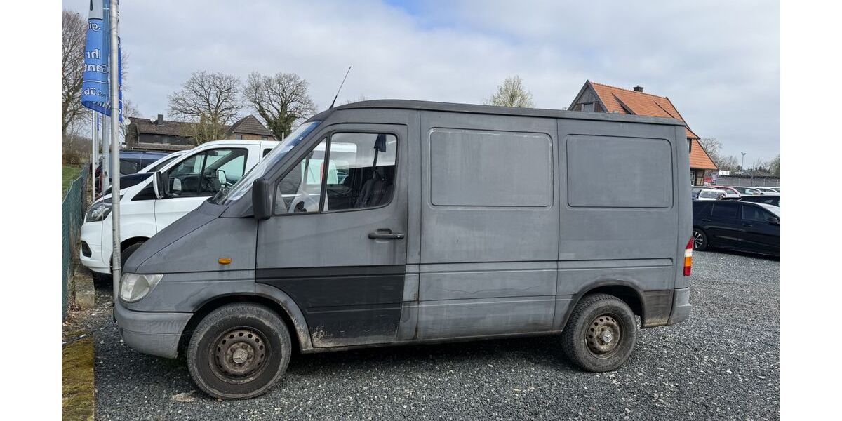 Mercedes-Benz Sprinter 194.000 km 2.900 &euro; Fuhrberg 30938