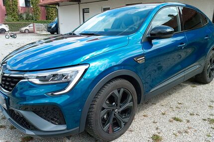Renault Arkana 8.200 km 25.200 € München 80999