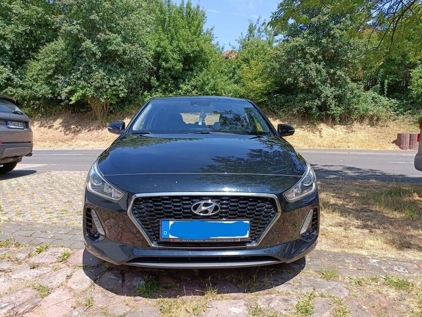 i30