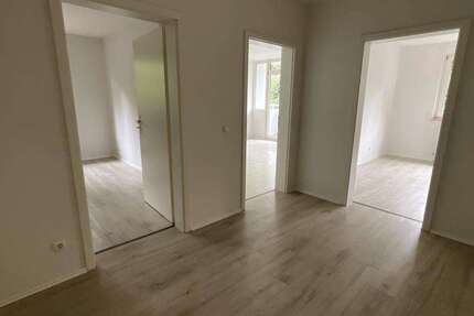 Wohnung Velbert Velbert-Mitte - 2 Zimmer, 63 m&sup2;, 479&euro; | Angebot:27352311