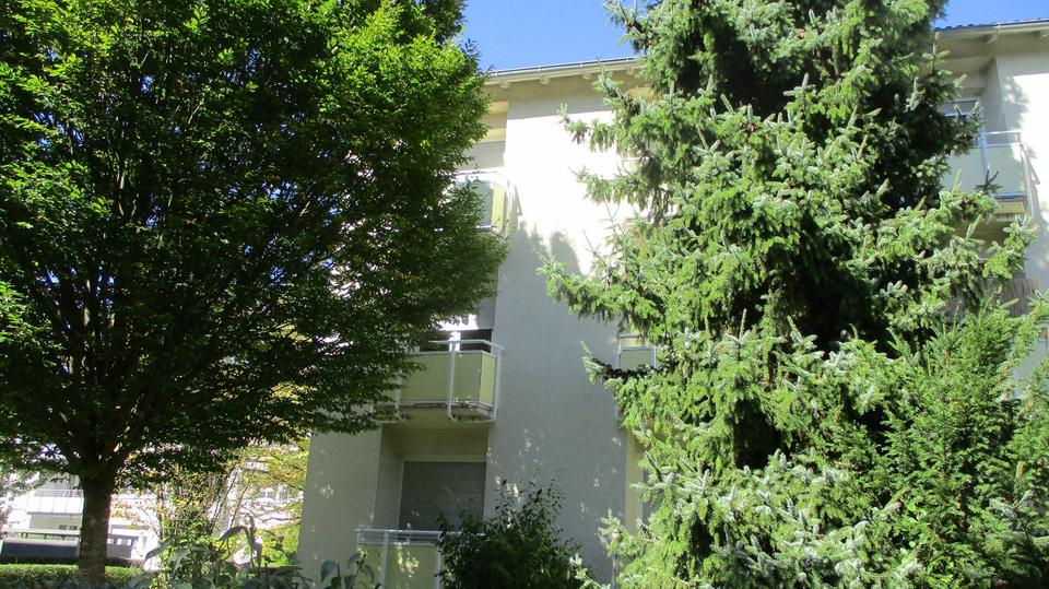 Dachgeschoßwohnung Stuttgart Degerloch - 2.5 Zimmer, 57 m&sup2;, 298.000&euro; | Angebot:24653953