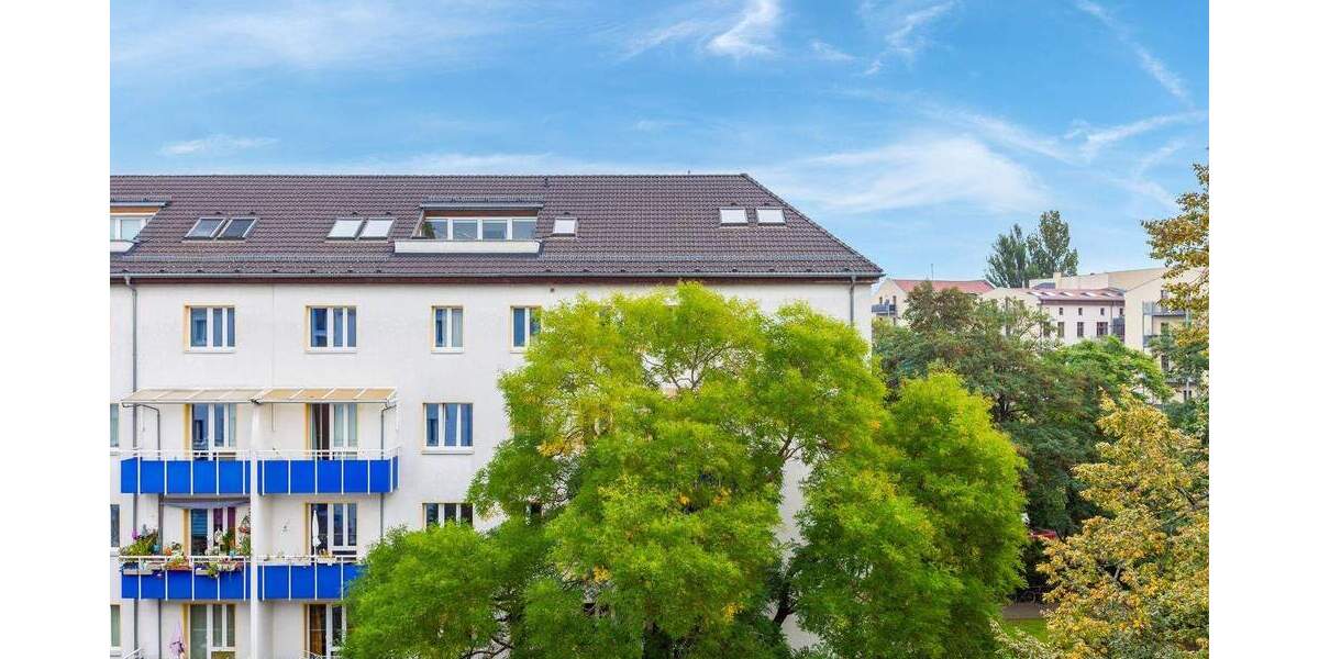 Hoch gelegen, ruhig, zentral: 2-Zimmer-Wohnung in der Invalidenstraße 2 zimmer