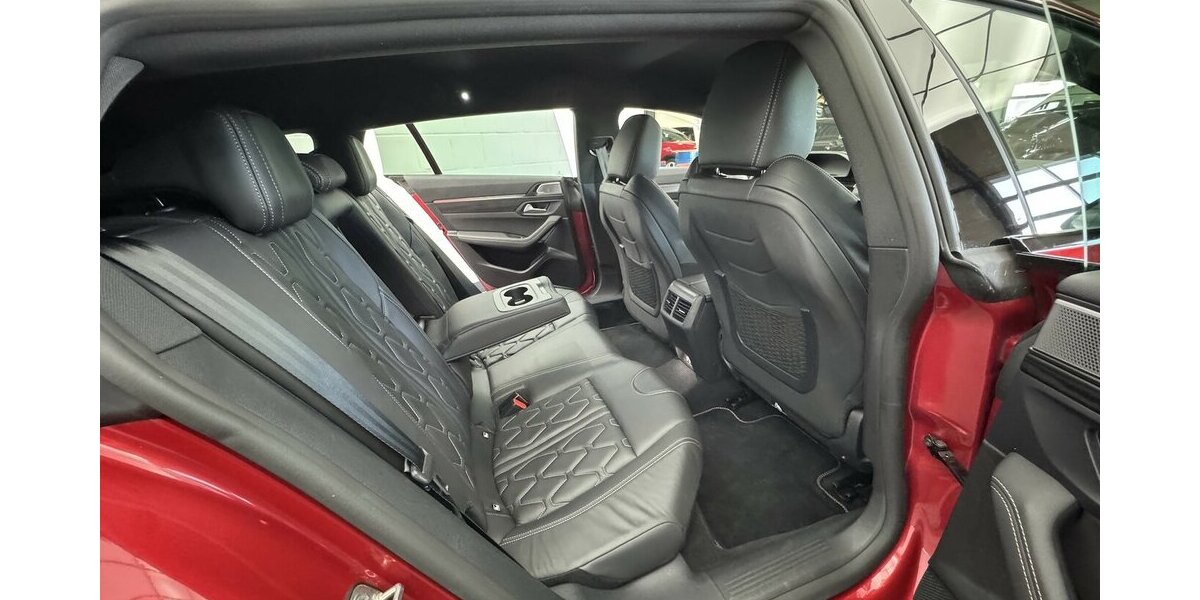 Peugeot 508 SW GT 130 Puretech FULL LED NACHTSICHT 43.900 km 24.330 &euro; Lich 35423