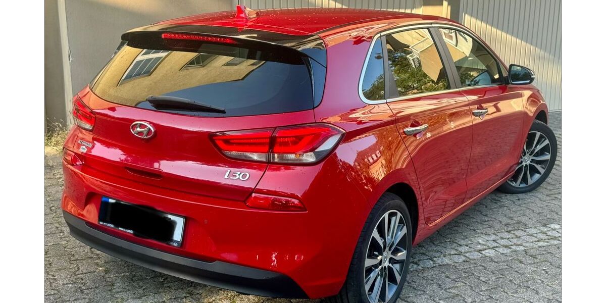 Hyundai i30 159.900 km 9.600 &euro; Wiesbaden 65191